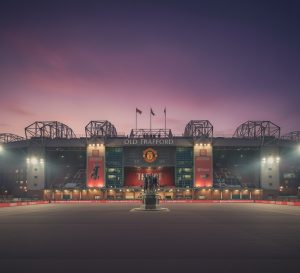 jak nazywa się stadion manchester united